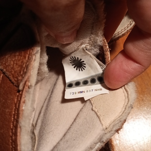 UGG Brown Leather Boots with Moccasin Stitching Toddler Size 8 - Picture 6 of 10